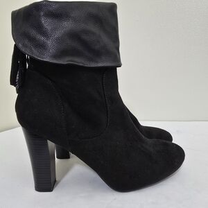 KAARI BLUE size 10 Faux Suede Cuffed Block Heel Laura Bootie Black Zip Tassled‎